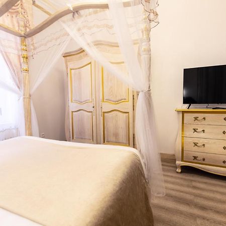 נרבון Chambre A Baldaquin Maison De L'Eglise Du Couvent מראה חיצוני תמונה