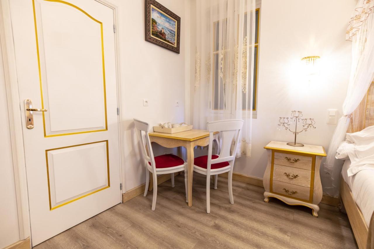 נרבון Chambre A Baldaquin Maison De L'Eglise Du Couvent מראה חיצוני תמונה